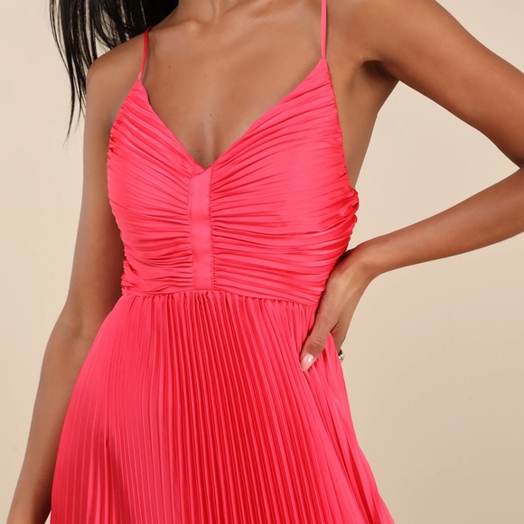 Lulu's Vibrant Coral Pleated Maxi Dress - Picture 2 of 9